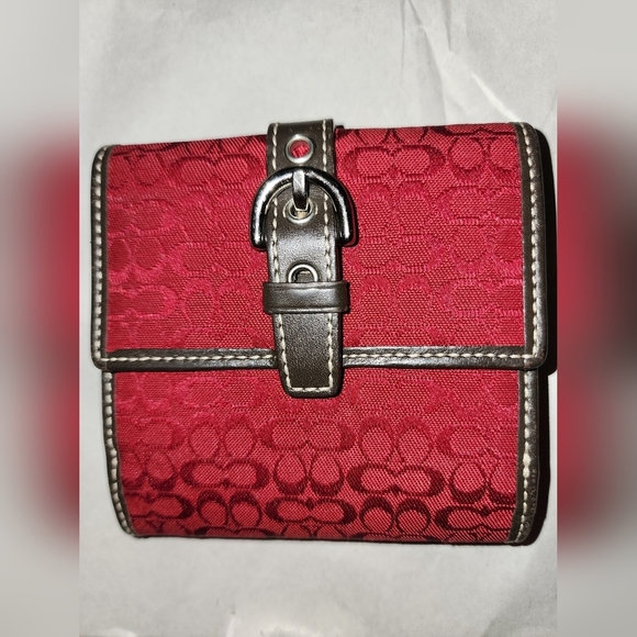 Guc little red coach wallet see pics - Picture 2 of 11